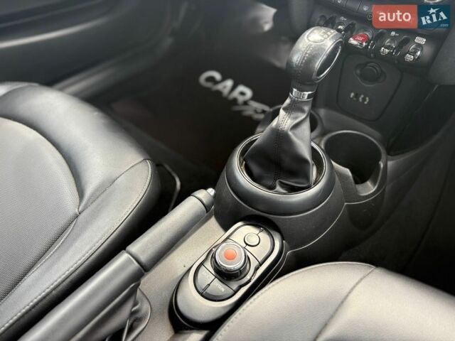 Білий Міні Cooper, об'ємом двигуна 1.5 л та пробігом 118 тис. км за 11900 $, фото 21 на Automoto.ua
