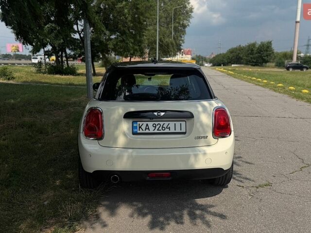 Білий Міні Cooper, об'ємом двигуна 1.5 л та пробігом 88 тис. км за 14800 $, фото 13 на Automoto.ua