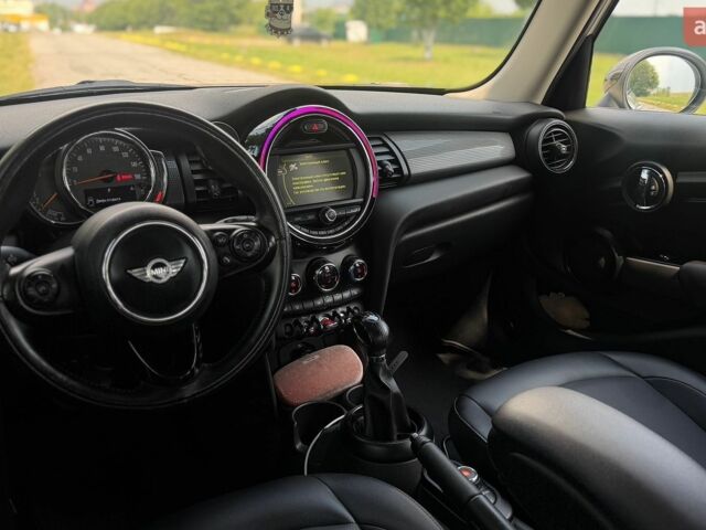 Білий Міні Cooper, об'ємом двигуна 1.5 л та пробігом 88 тис. км за 14250 $, фото 26 на Automoto.ua