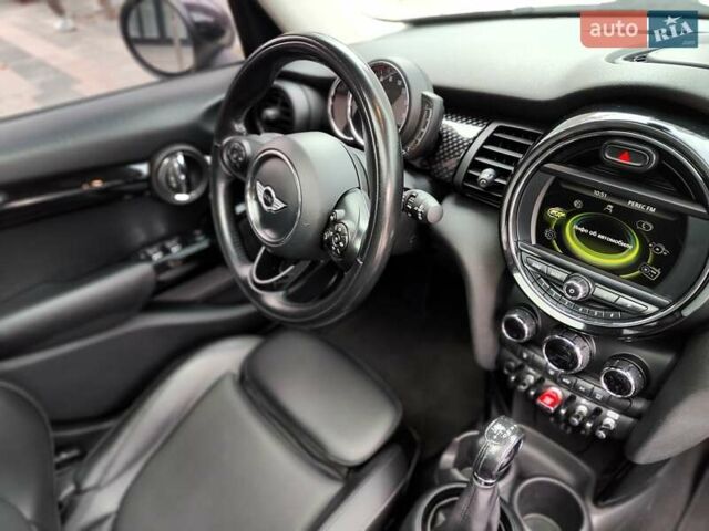 Білий Міні Cooper, об'ємом двигуна 2 л та пробігом 138 тис. км за 17490 $, фото 52 на Automoto.ua