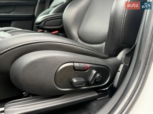 Білий Міні Cooper, об'ємом двигуна 2 л та пробігом 171 тис. км за 15800 $, фото 27 на Automoto.ua