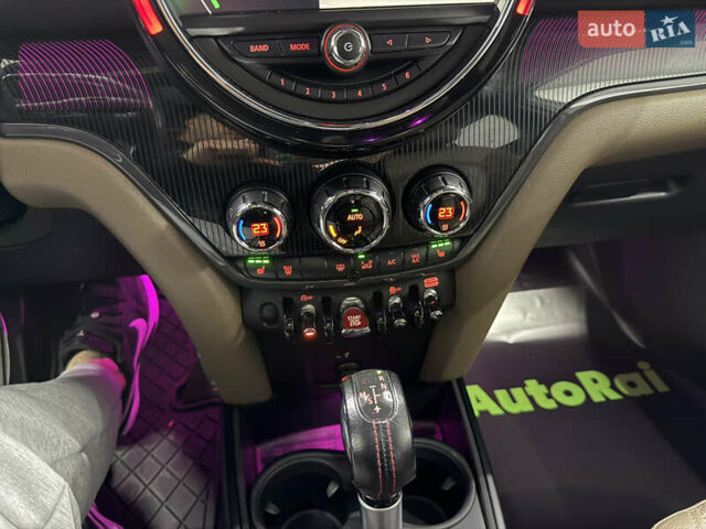 Белый Мини Купер, объемом двигателя 2 л и пробегом 76 тыс. км за 25900 $, фото 17 на Automoto.ua