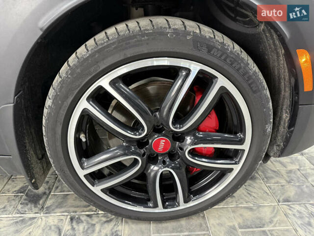 Белый Мини Купер, объемом двигателя 2 л и пробегом 76 тыс. км за 25900 $, фото 24 на Automoto.ua