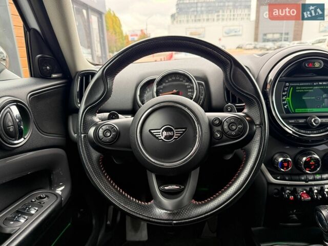 Білий Міні Cooper, об'ємом двигуна 2 л та пробігом 171 тис. км за 15800 $, фото 14 на Automoto.ua