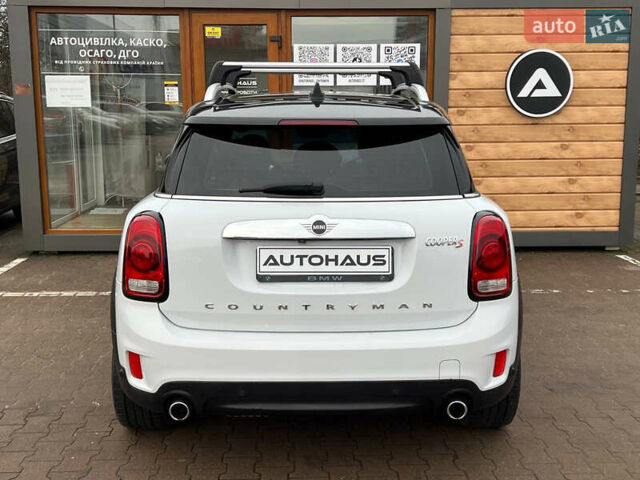 Белый Мини Купер, объемом двигателя 2 л и пробегом 170 тыс. км за 17500 $, фото 6 на Automoto.ua