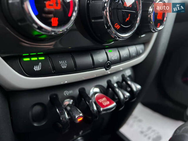 Белый Мини Купер, объемом двигателя 2 л и пробегом 170 тыс. км за 17500 $, фото 20 на Automoto.ua