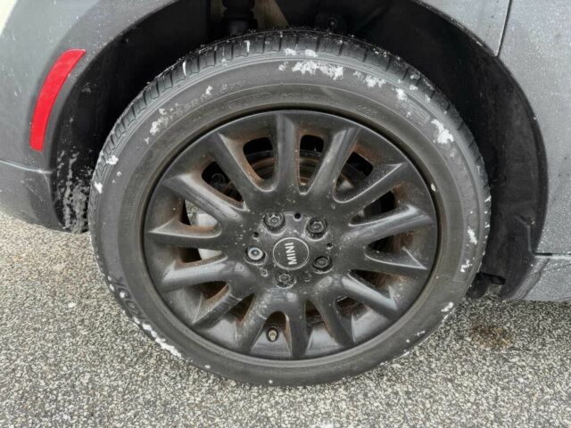 Білий Міні Cooper, об'ємом двигуна 2 л та пробігом 42 тис. км за 4300 $, фото 13 на Automoto.ua