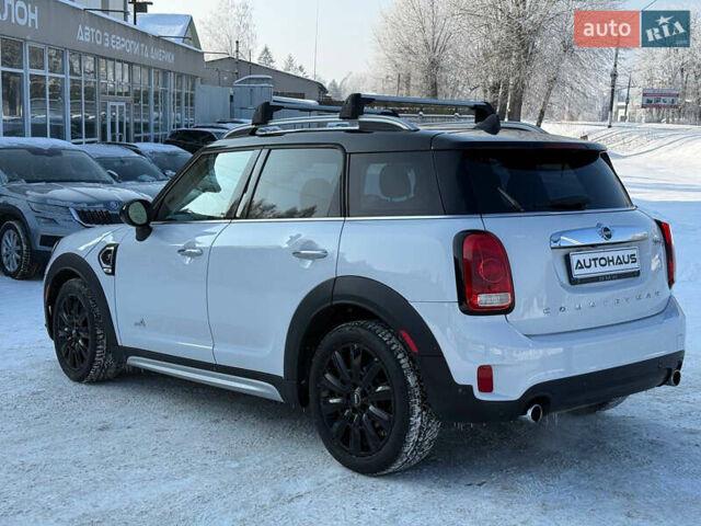 Білий Міні Cooper, об'ємом двигуна 2 л та пробігом 171 тис. км за 17500 $, фото 7 на Automoto.ua