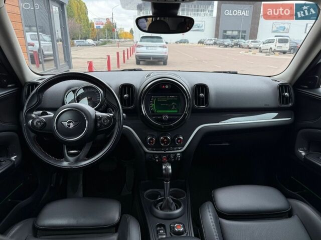 Білий Міні Cooper, об'ємом двигуна 2 л та пробігом 171 тис. км за 15800 $, фото 12 на Automoto.ua