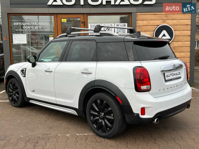 Белый Мини Купер, объемом двигателя 2 л и пробегом 170 тыс. км за 17500 $, фото 7 на Automoto.ua