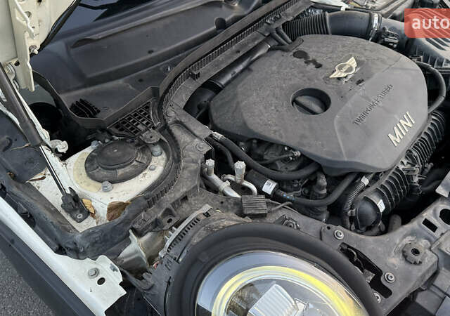 Белый Мини Купер, объемом двигателя 2 л и пробегом 123 тыс. км за 22000 $, фото 42 на Automoto.ua