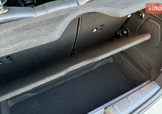 Белый Мини Купер, объемом двигателя 2 л и пробегом 123 тыс. км за 22000 $, фото 27 на Automoto.ua