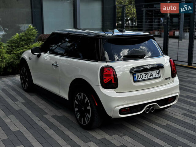 Білий Міні Cooper, об'ємом двигуна 2 л та пробігом 120 тис. км за 23200 $, фото 12 на Automoto.ua