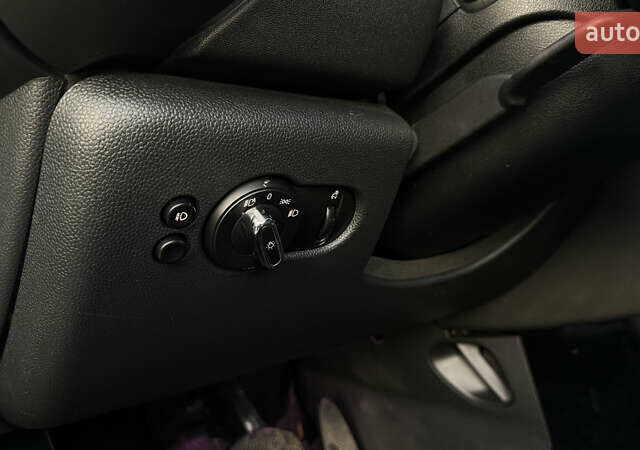 Белый Мини Купер, объемом двигателя 2 л и пробегом 123 тыс. км за 22000 $, фото 25 на Automoto.ua