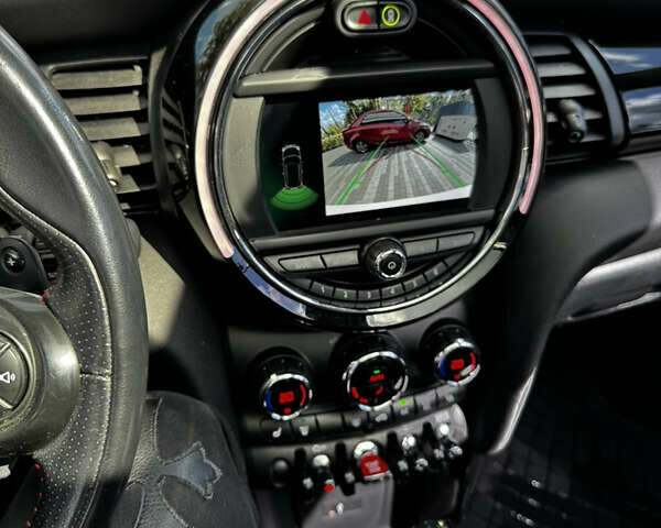 Білий Міні Cooper, об'ємом двигуна 2 л та пробігом 120 тис. км за 23200 $, фото 18 на Automoto.ua