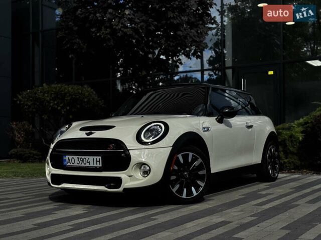 Білий Міні Cooper, об'ємом двигуна 2 л та пробігом 120 тис. км за 23200 $, фото 4 на Automoto.ua