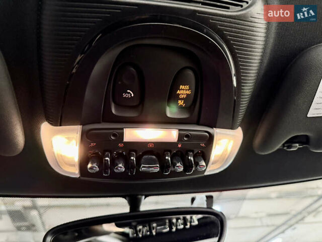 Белый Мини Купер, объемом двигателя 2 л и пробегом 53 тыс. км за 26500 $, фото 43 на Automoto.ua