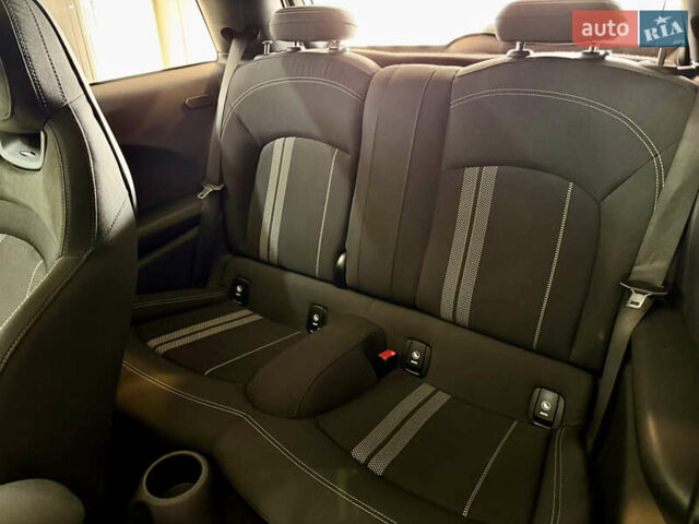 Белый Мини Купер, объемом двигателя 2 л и пробегом 53 тыс. км за 26500 $, фото 45 на Automoto.ua