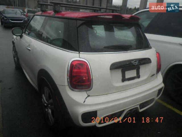 Белый Мини Купер, объемом двигателя 2 л и пробегом 53 тыс. км за 26500 $, фото 61 на Automoto.ua