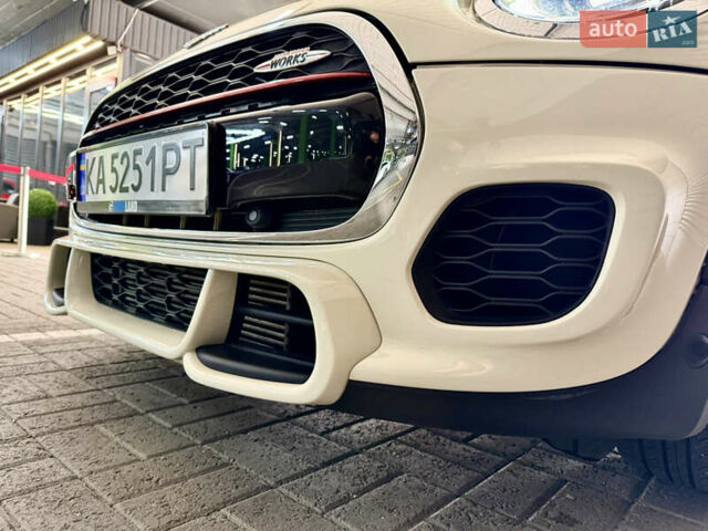 Белый Мини Купер, объемом двигателя 2 л и пробегом 53 тыс. км за 26500 $, фото 23 на Automoto.ua