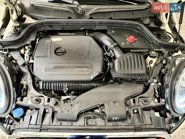 Белый Мини Купер, объемом двигателя 2 л и пробегом 53 тыс. км за 26500 $, фото 56 на Automoto.ua