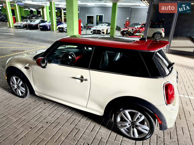 Белый Мини Купер, объемом двигателя 2 л и пробегом 53 тыс. км за 26500 $, фото 29 на Automoto.ua