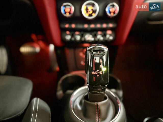 Белый Мини Купер, объемом двигателя 2 л и пробегом 53 тыс. км за 26500 $, фото 34 на Automoto.ua