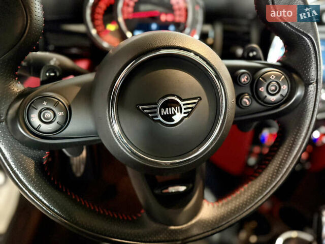 Белый Мини Купер, объемом двигателя 2 л и пробегом 53 тыс. км за 26500 $, фото 32 на Automoto.ua