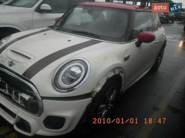 Белый Мини Купер, объемом двигателя 2 л и пробегом 53 тыс. км за 26500 $, фото 59 на Automoto.ua