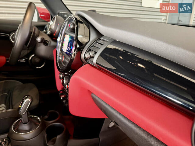 Белый Мини Купер, объемом двигателя 2 л и пробегом 53 тыс. км за 26500 $, фото 48 на Automoto.ua