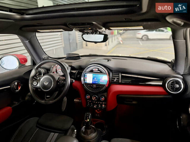 Белый Мини Купер, объемом двигателя 2 л и пробегом 53 тыс. км за 26500 $, фото 40 на Automoto.ua