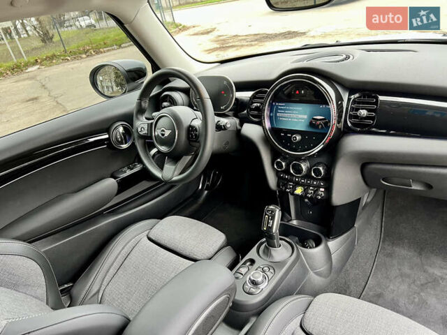 Белый Мини Купер, объемом двигателя 0 л и пробегом 8 тыс. км за 19900 $, фото 7 на Automoto.ua