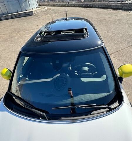 Белый Мини Купер, объемом двигателя 0 л и пробегом 21 тыс. км за 23000 $, фото 10 на Automoto.ua