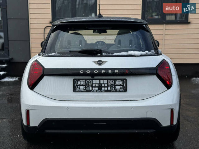 Білий Міні Cooper, об'ємом двигуна 2 л та пробігом 6 тис. км за 34999 $, фото 21 на Automoto.ua