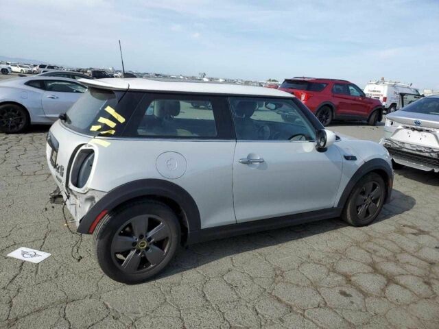 Білий Міні Cooper, об'ємом двигуна 0 л та пробігом 23 тис. км за 4000 $, фото 2 на Automoto.ua