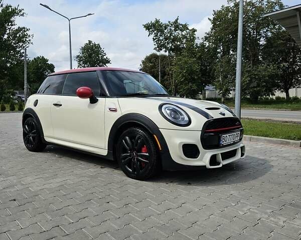 Білий Міні Cooper, об'ємом двигуна 2 л та пробігом 53 тис. км за 23000 $, фото 2 на Automoto.ua