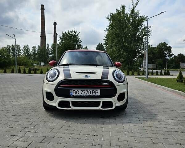 Білий Міні Cooper, об'ємом двигуна 2 л та пробігом 53 тис. км за 23000 $, фото 1 на Automoto.ua