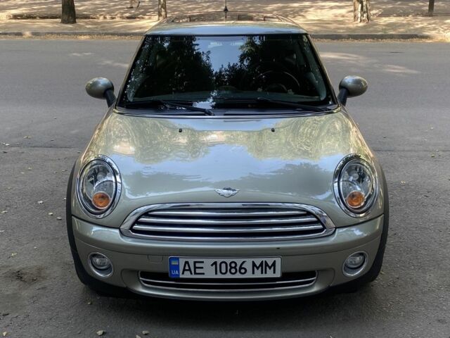 Бежевий Міні Cooper, об'ємом двигуна 1.6 л та пробігом 150 тис. км за 7200 $, фото 1 на Automoto.ua