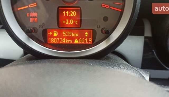 Бежевый Мини Купер, объемом двигателя 1.4 л и пробегом 181 тыс. км за 5000 $, фото 7 на Automoto.ua