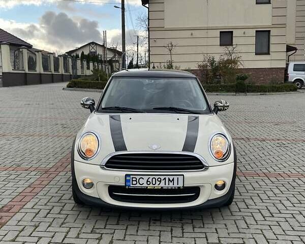 Бежевий Міні Cooper, об'ємом двигуна 1.6 л та пробігом 110 тис. км за 8199 $, фото 2 на Automoto.ua