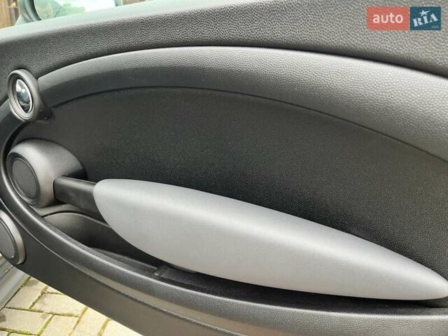 Бежевий Міні Cooper, об'ємом двигуна 1.6 л та пробігом 110 тис. км за 8199 $, фото 101 на Automoto.ua