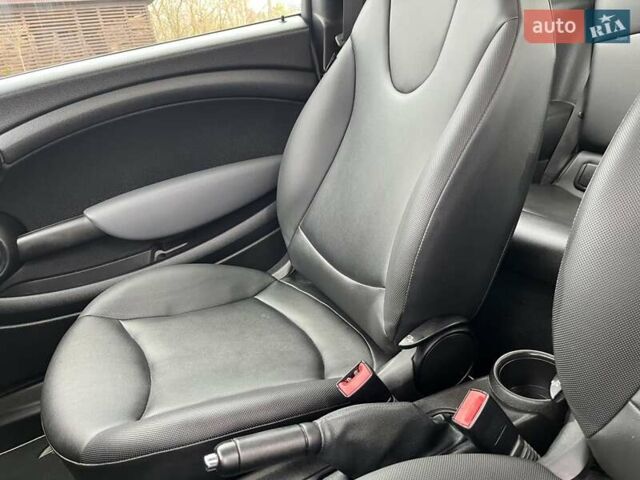 Бежевий Міні Cooper, об'ємом двигуна 1.6 л та пробігом 110 тис. км за 8199 $, фото 71 на Automoto.ua