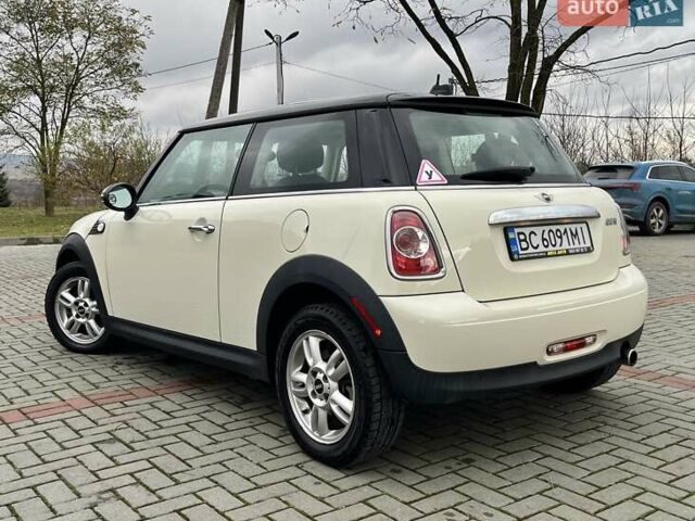 Бежевий Міні Cooper, об'ємом двигуна 1.6 л та пробігом 110 тис. км за 8199 $, фото 12 на Automoto.ua