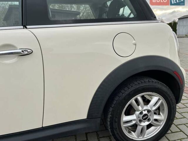 Бежевий Міні Cooper, об'ємом двигуна 1.6 л та пробігом 110 тис. км за 8199 $, фото 35 на Automoto.ua