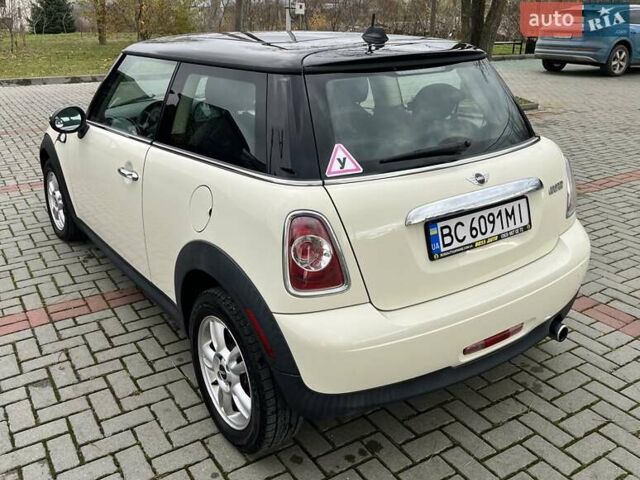 Бежевий Міні Cooper, об'ємом двигуна 1.6 л та пробігом 110 тис. км за 8199 $, фото 28 на Automoto.ua