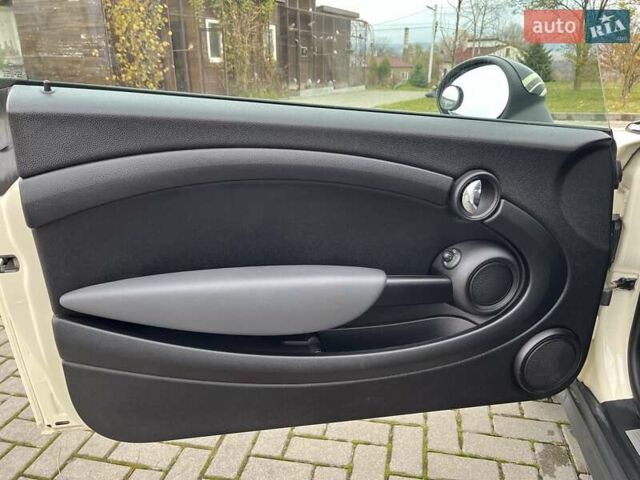 Бежевий Міні Cooper, об'ємом двигуна 1.6 л та пробігом 110 тис. км за 8199 $, фото 77 на Automoto.ua