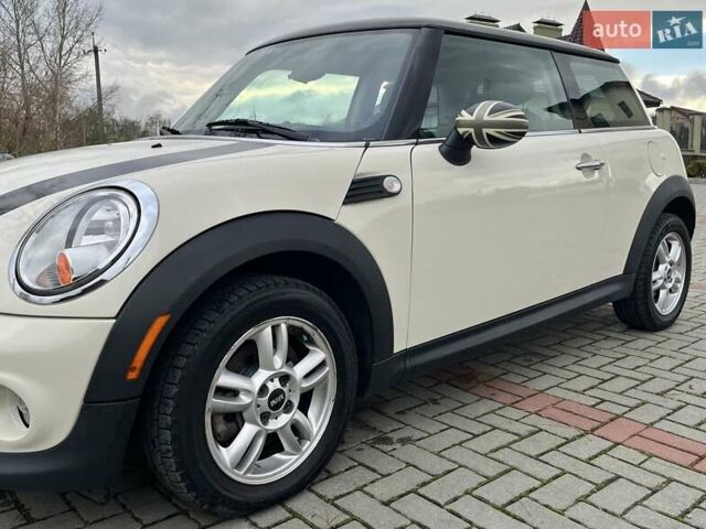 Бежевий Міні Cooper, об'ємом двигуна 1.6 л та пробігом 110 тис. км за 8199 $, фото 31 на Automoto.ua