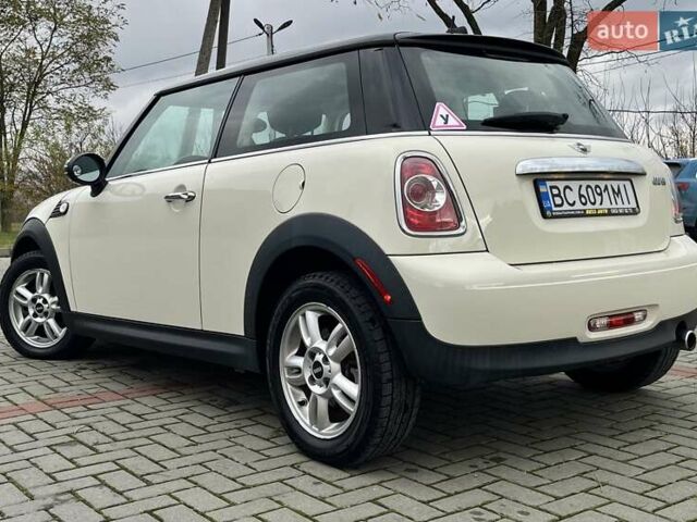 Бежевий Міні Cooper, об'ємом двигуна 1.6 л та пробігом 110 тис. км за 8199 $, фото 13 на Automoto.ua
