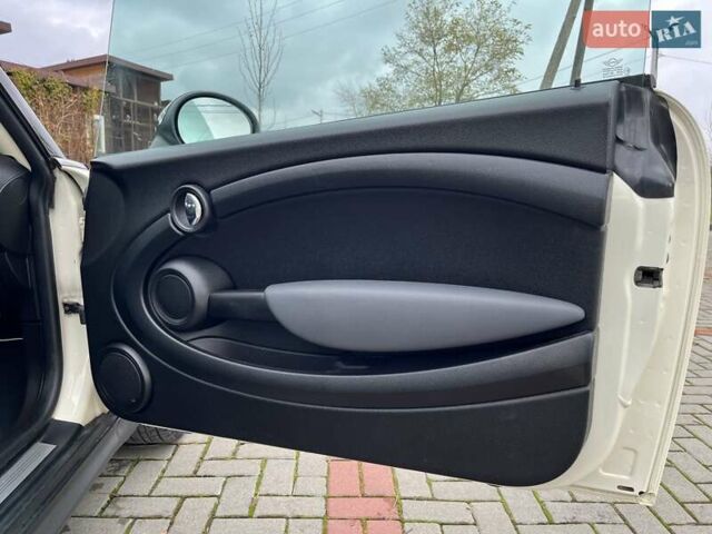 Бежевий Міні Cooper, об'ємом двигуна 1.6 л та пробігом 110 тис. км за 8199 $, фото 100 на Automoto.ua