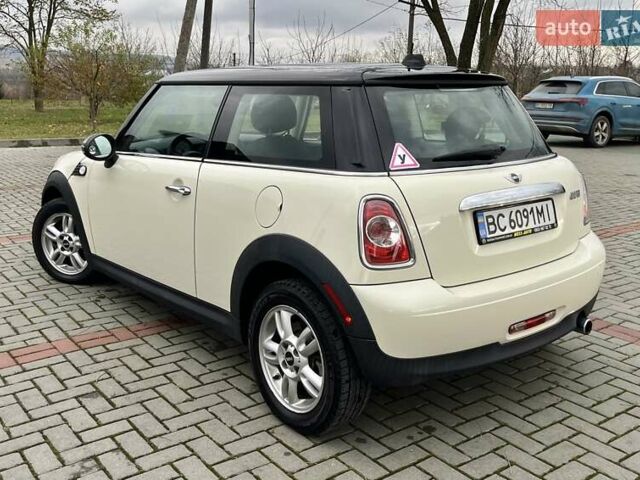 Бежевий Міні Cooper, об'ємом двигуна 1.6 л та пробігом 110 тис. км за 8199 $, фото 11 на Automoto.ua